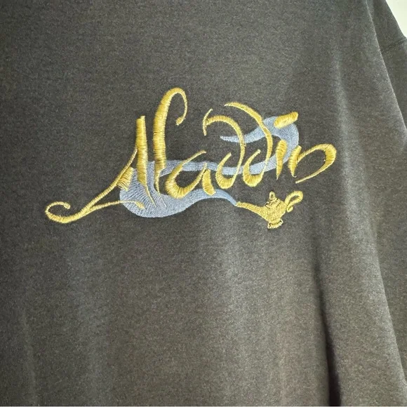 🧞‍♂️✨ RARE Vintage 90s Disney Aladdin Embroidered Crewneck Unisex L